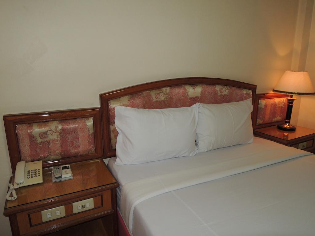 New York Hotel Пном Пен Стая снимка