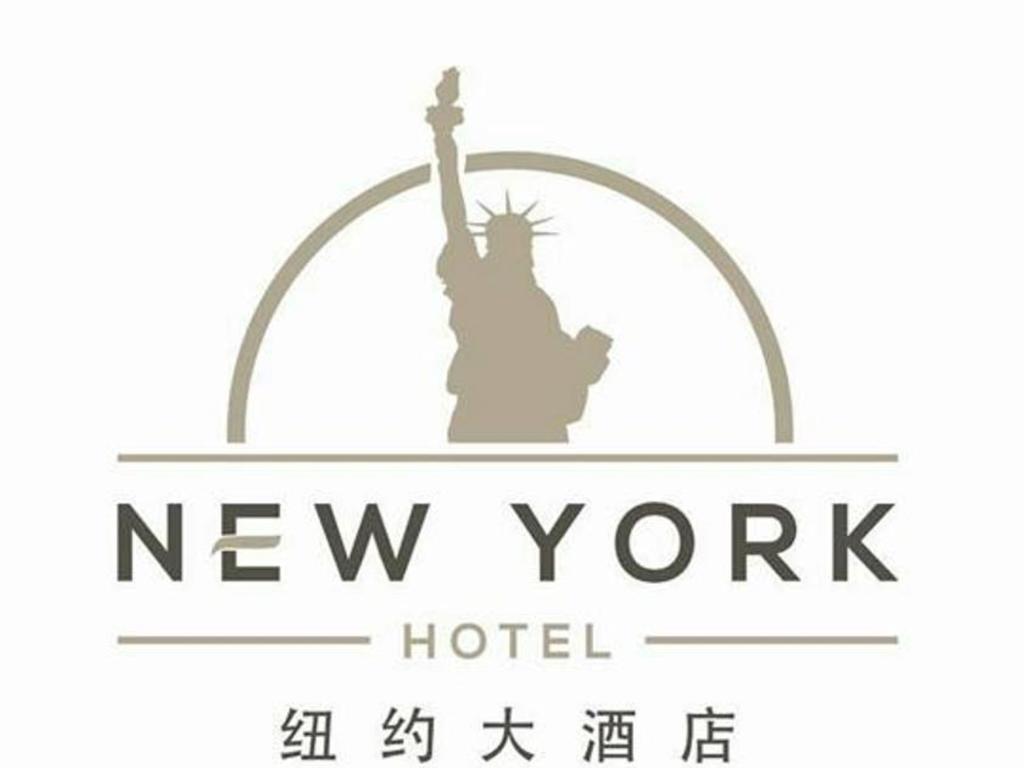 New York Hotel Пном Пен Екстериор снимка